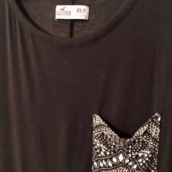 Hollister Tee with Patterned Pocket - Picture 2 of 2